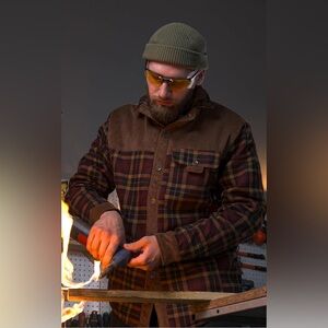 VTG Outdoor Casual Long Sleeve Plaid Flannel Button Down Shirt Jacket Like New